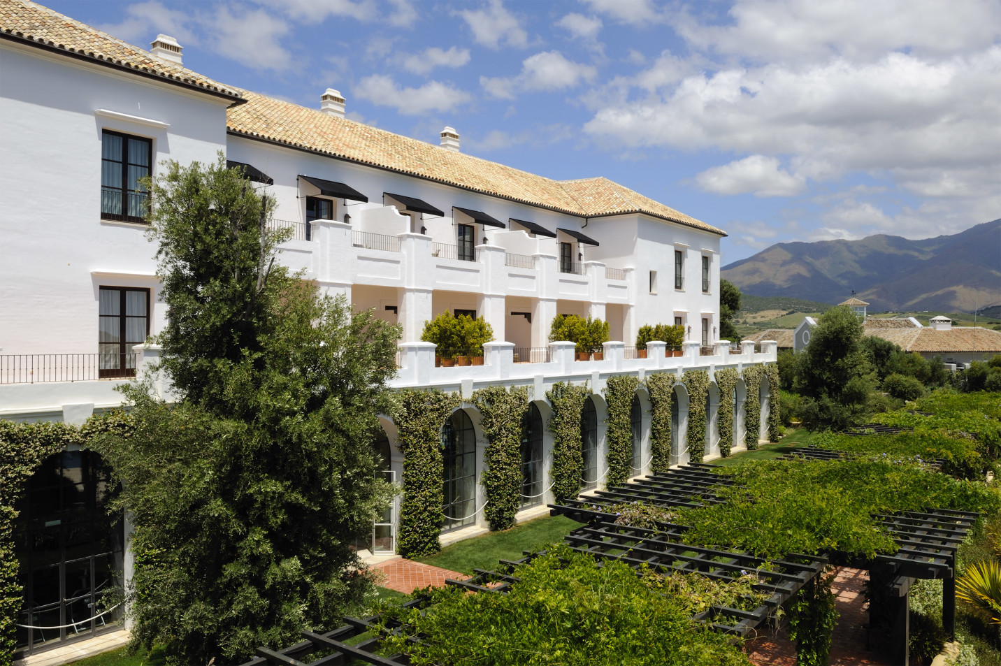 finca cortesin exterior 2