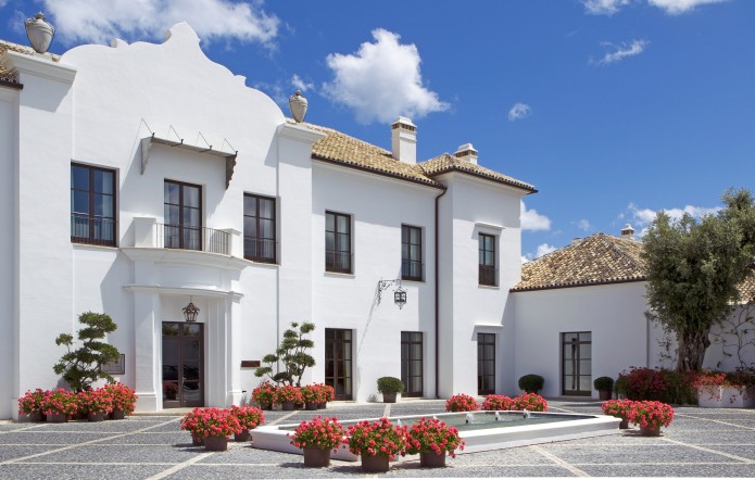 finca cortesin patio 2